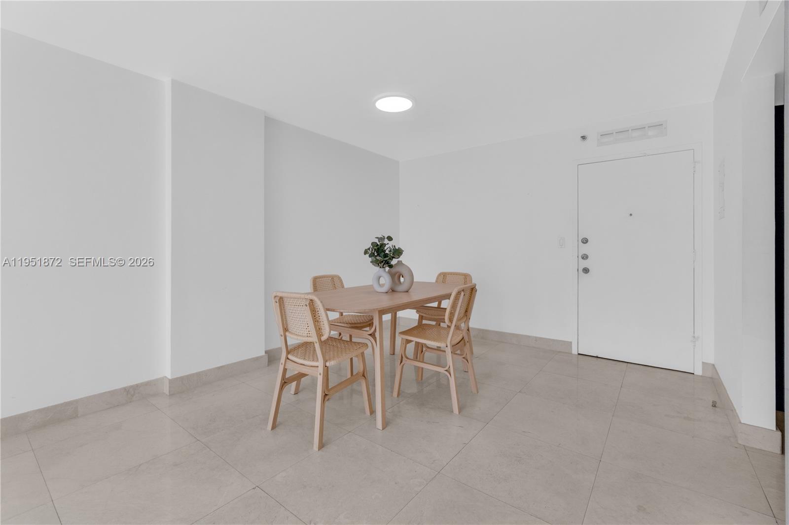 COMMODORE PLAZA CONDO - Residential