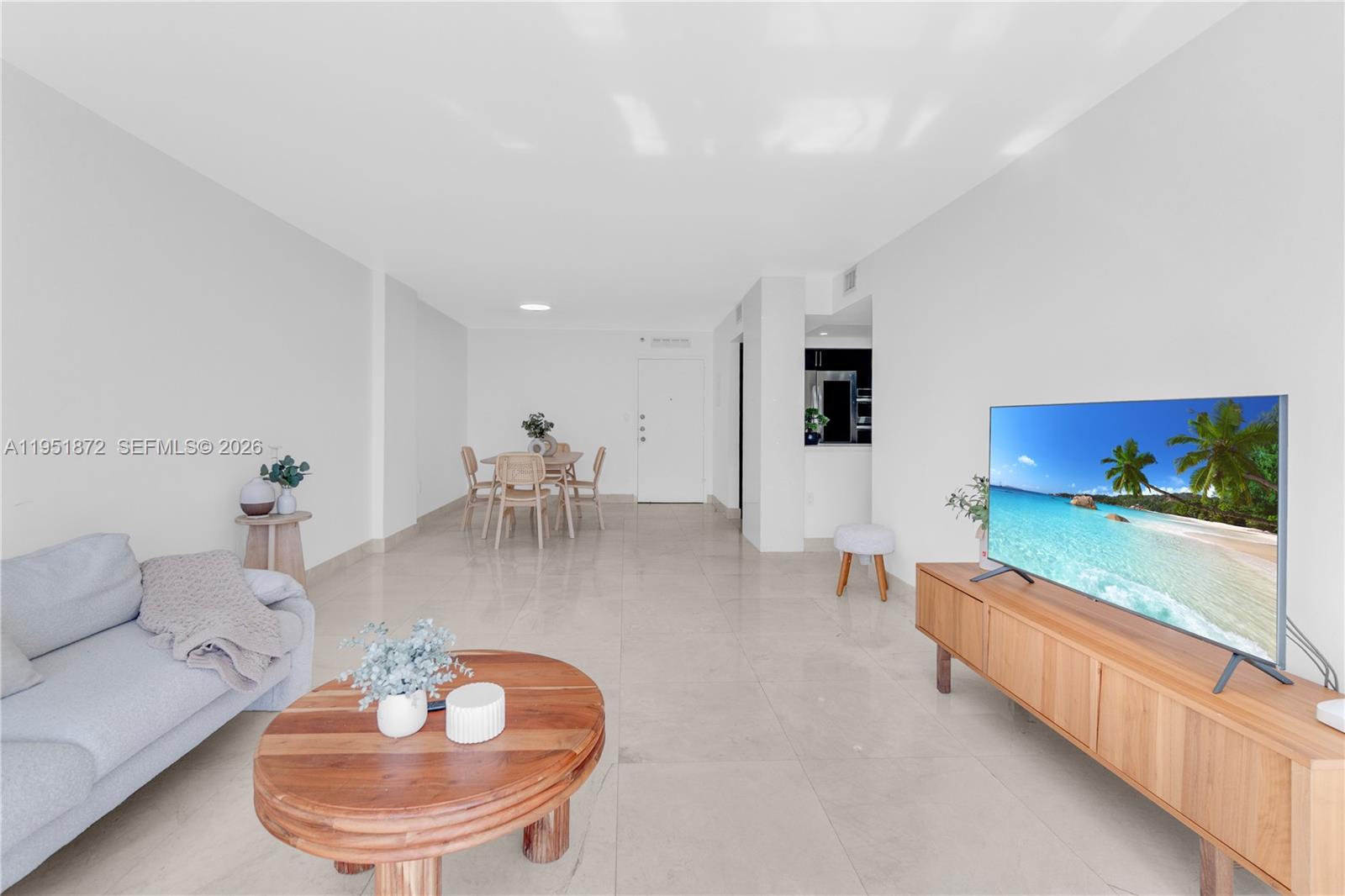 COMMODORE PLAZA CONDO - Residential