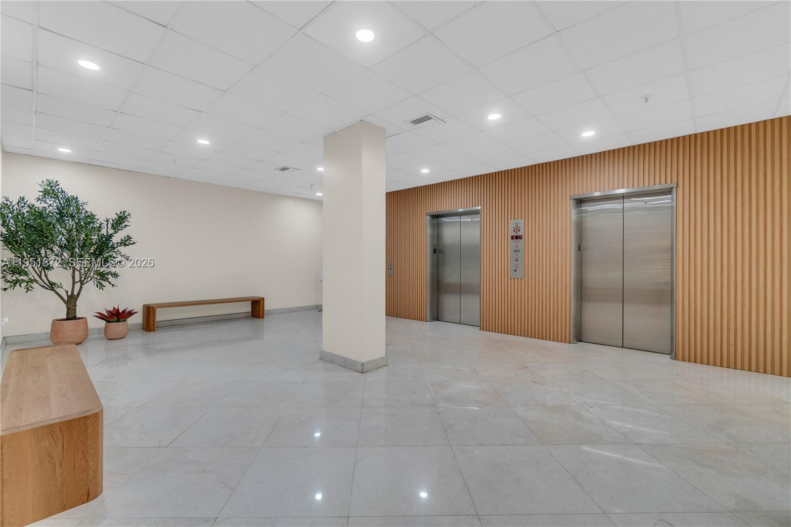 COMMODORE PLAZA CONDO - Residential