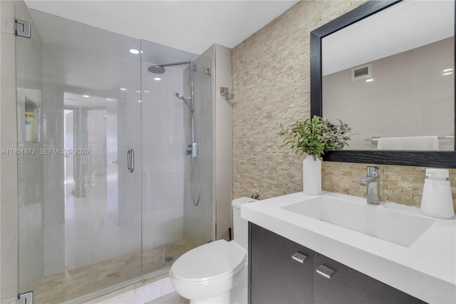 COMMODORE PLAZA CONDO - Residential