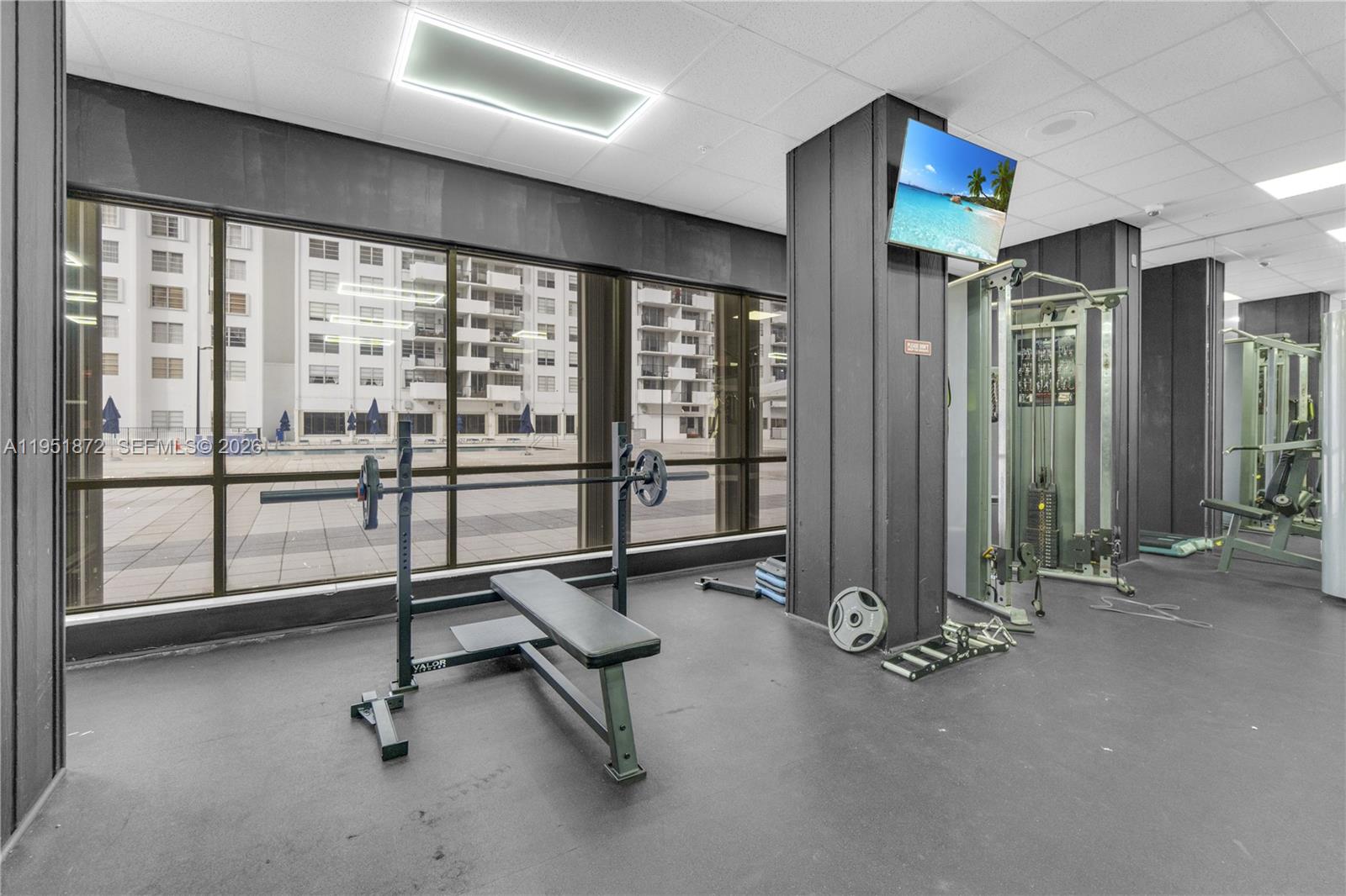 COMMODORE PLAZA CONDO - Residential