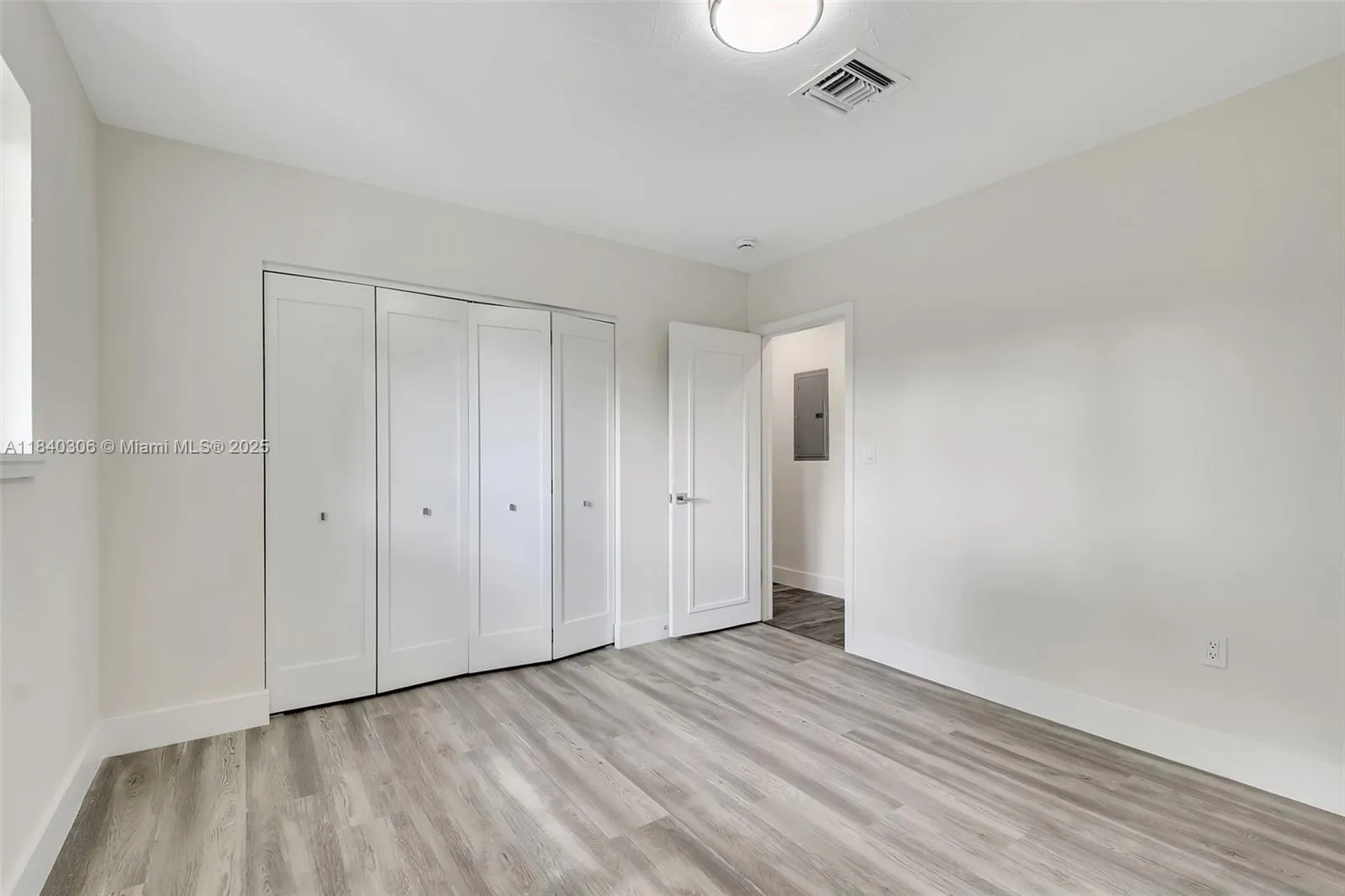 Palmetto Bay, Florida 33158, United States, 4 Bedrooms Bedrooms, ,2 BathroomsBathrooms,Residential,Active,170711