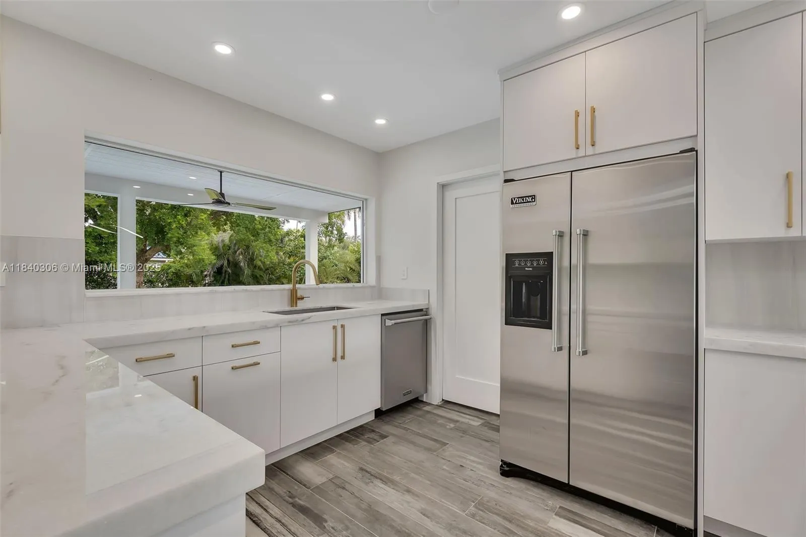 Palmetto Bay, Florida 33158, United States, 4 Bedrooms Bedrooms, ,2 BathroomsBathrooms,Residential,Active,170711