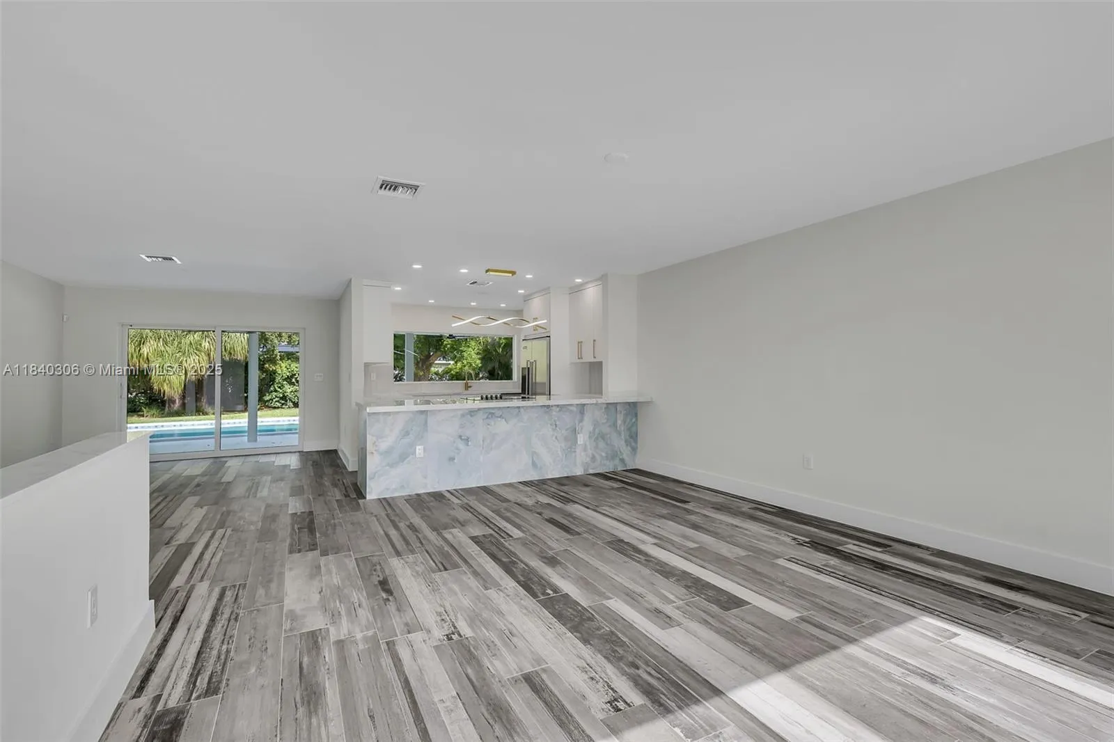 Palmetto Bay, Florida 33158, United States, 4 Bedrooms Bedrooms, ,2 BathroomsBathrooms,Residential,Active,170711