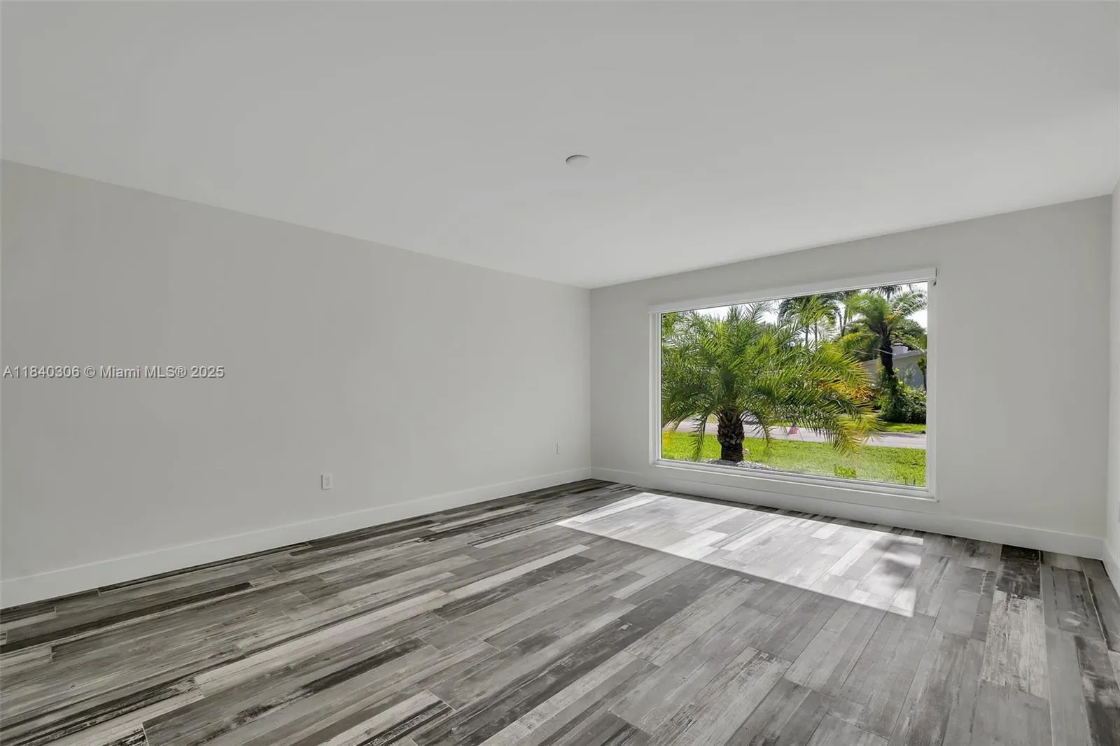 Palmetto Bay, Florida 33158, United States, 4 Bedrooms Bedrooms, ,2 BathroomsBathrooms,Residential,Active,170711