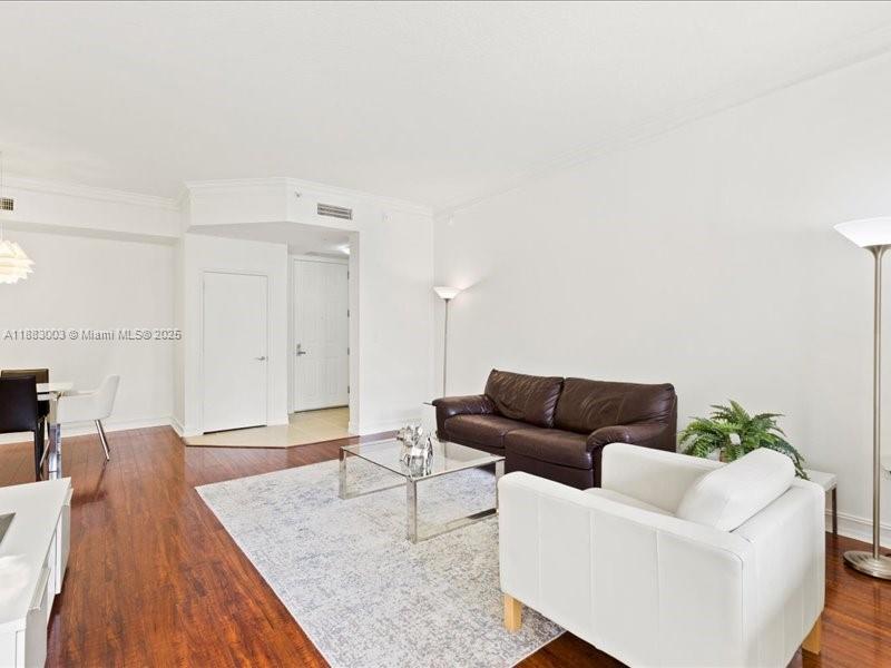 ALAQUA CONDO - Residential