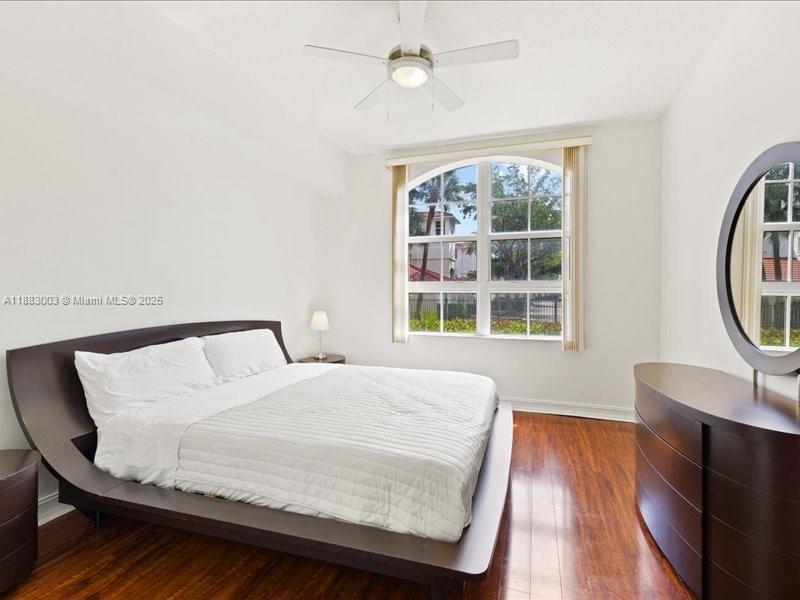 ALAQUA CONDO - Residential