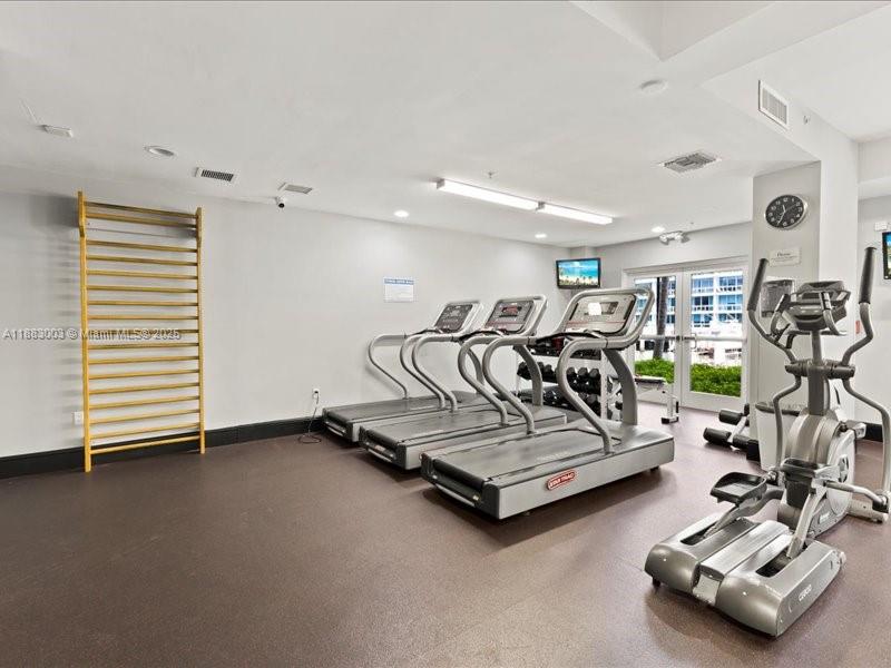 ALAQUA CONDO - Residential