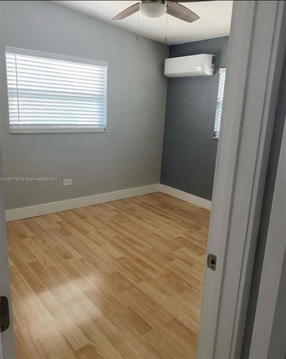 KEY LARGO BEACH - Residential Lease