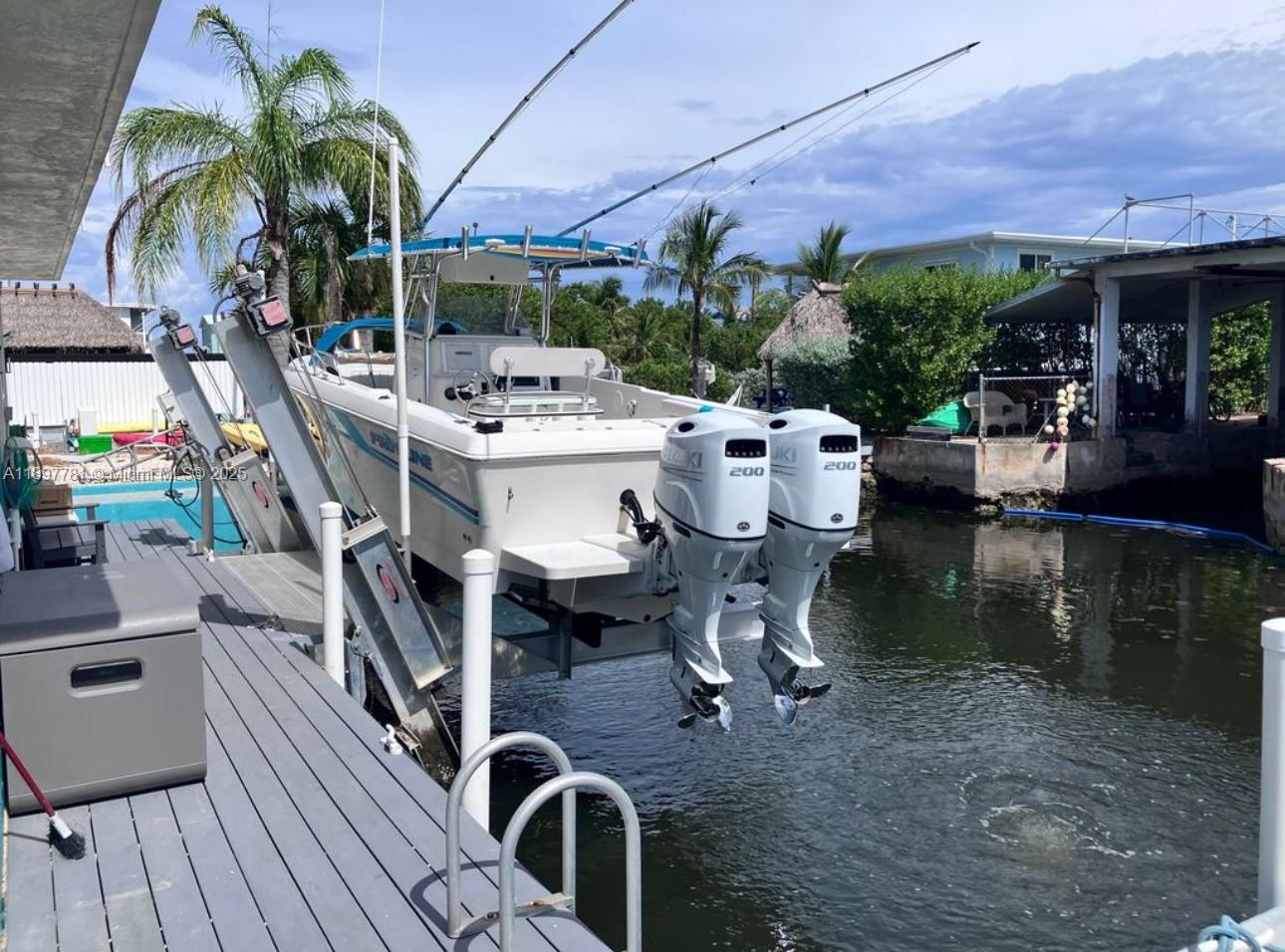 KEY LARGO BEACH - Residential Lease