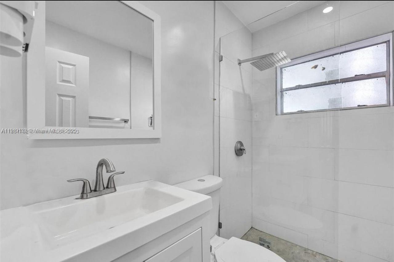 COLLEGE TRACT FIRST ADD - Residential Lease