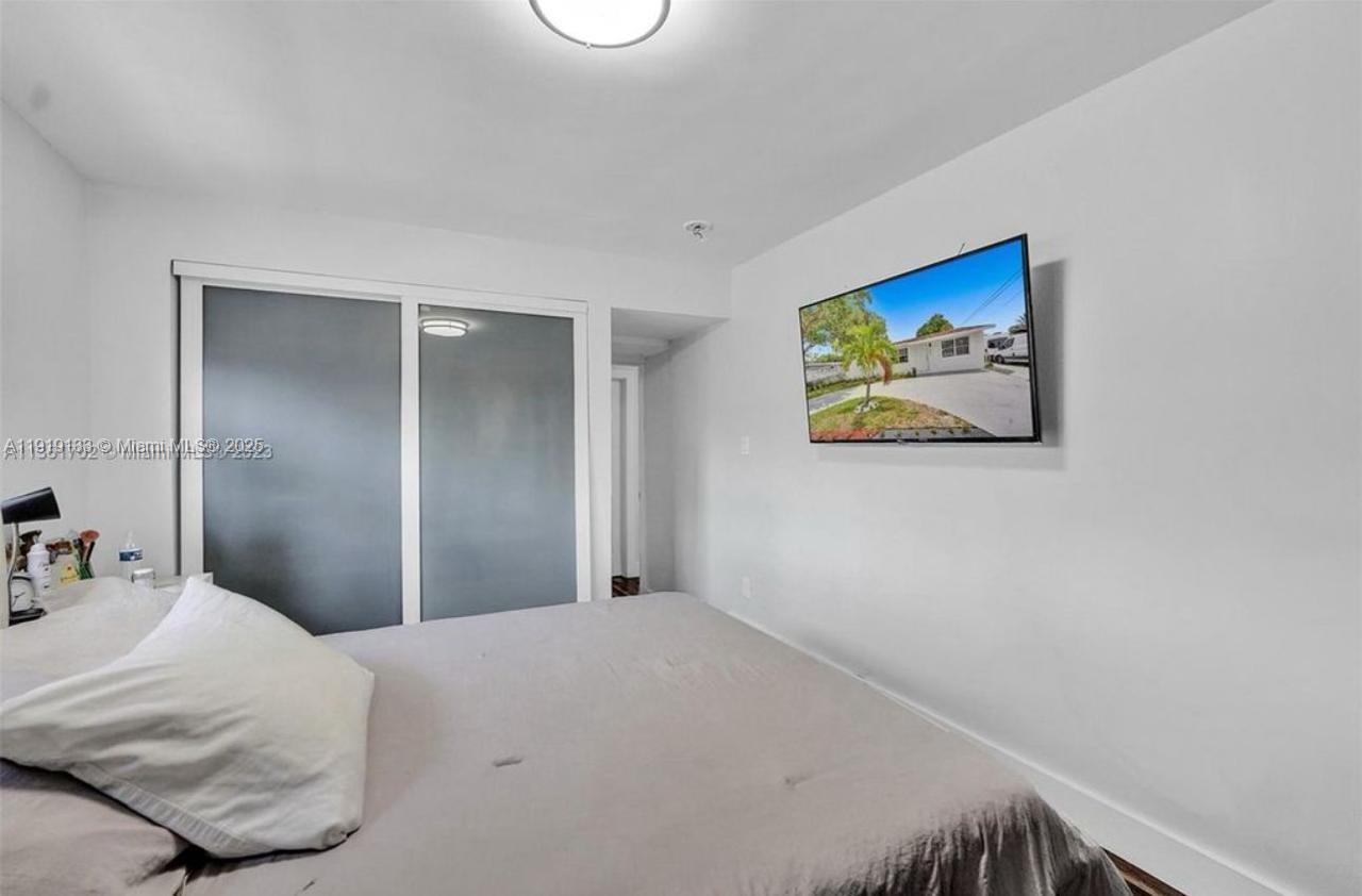 COLLEGE TRACT FIRST ADD - Residential Lease