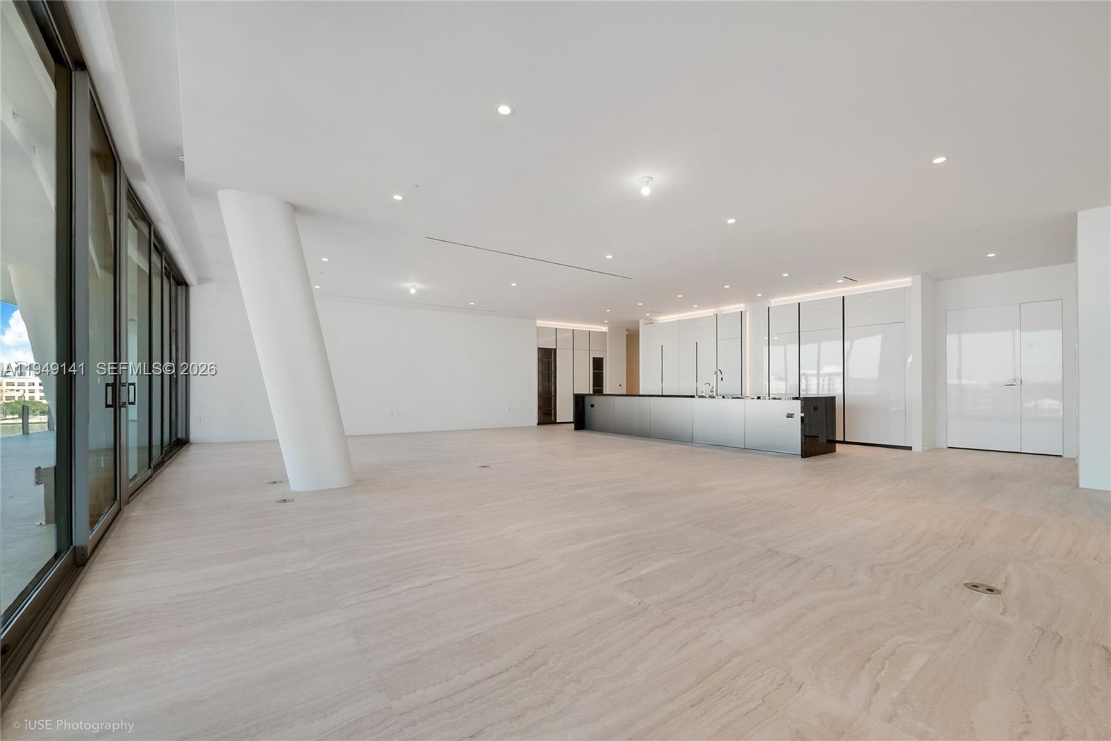 GROVE ISLE - Residential