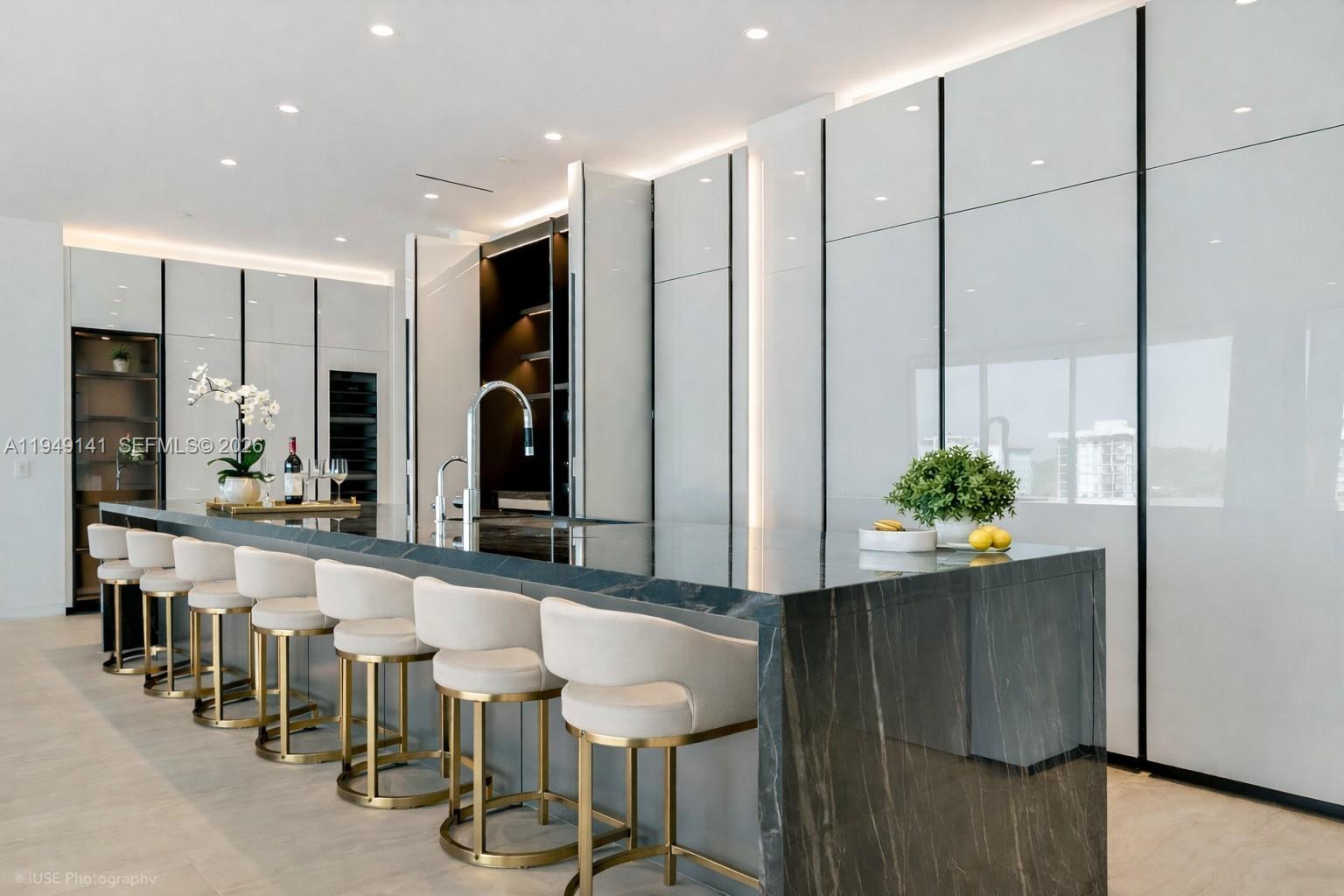 GROVE ISLE - Residential