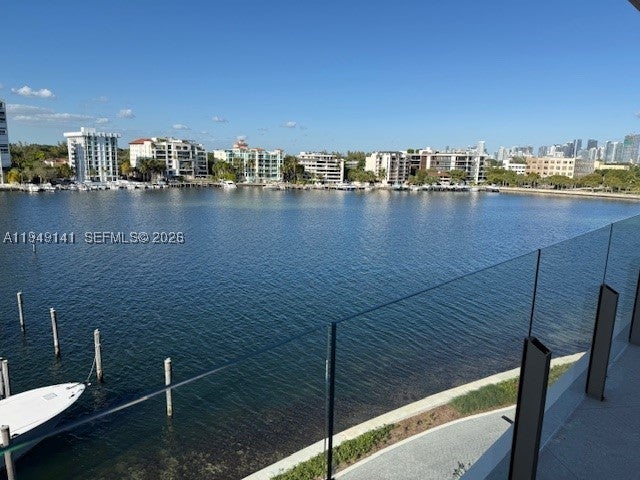 5 Grove Isle Dr. S503