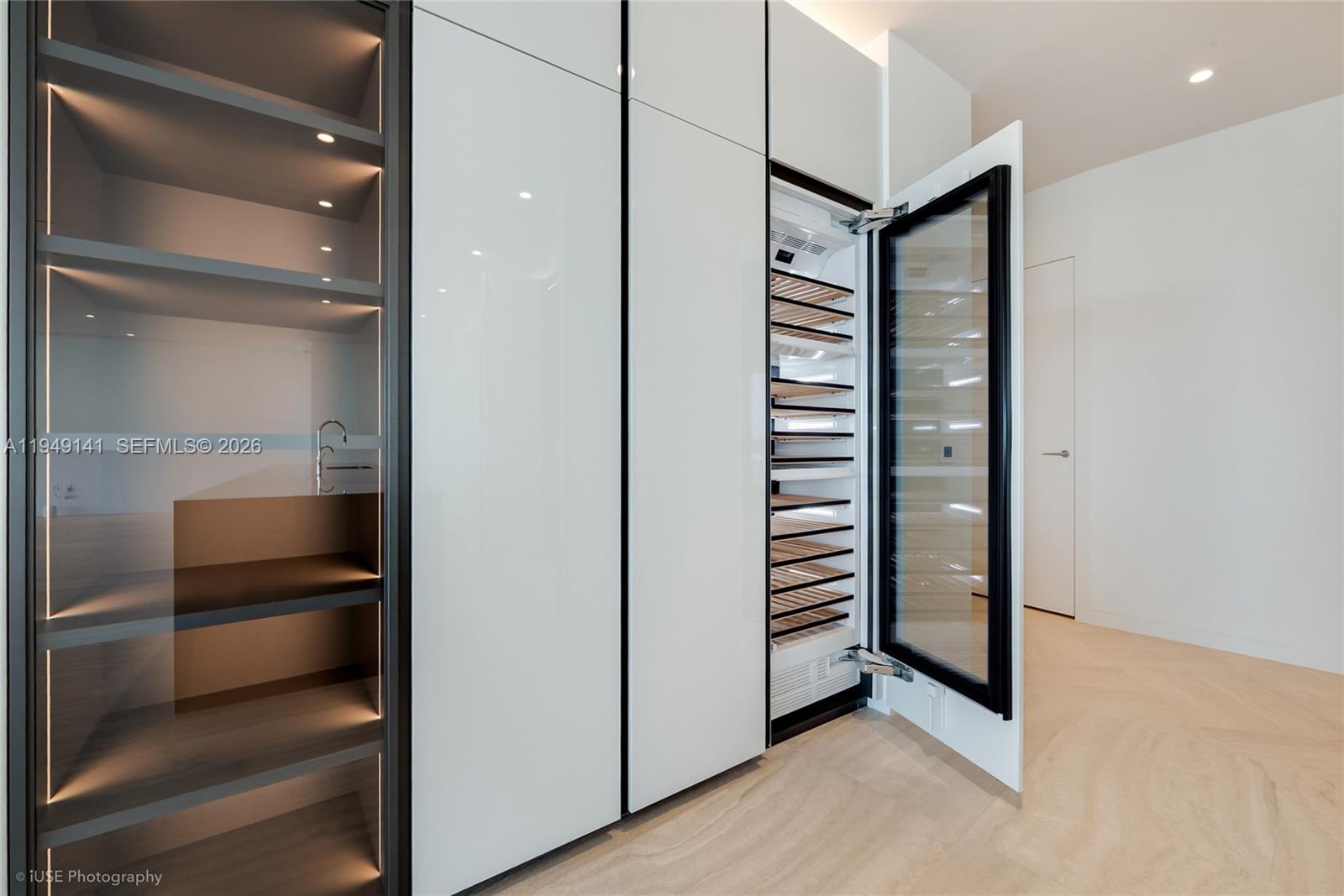 GROVE ISLE - Residential