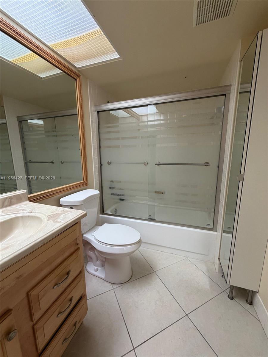 HAWTHORNE AT CENTURY VILL - Residential