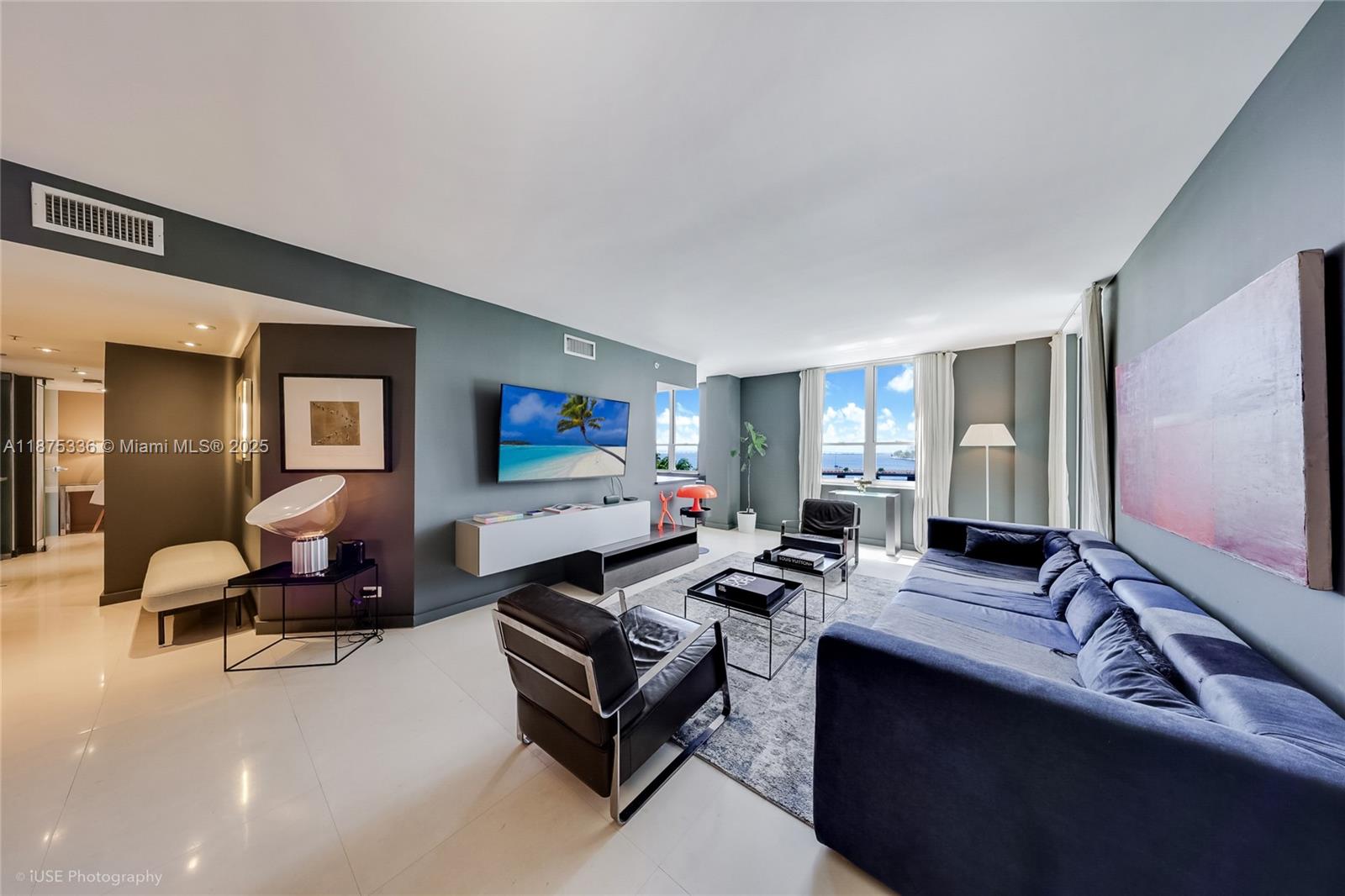 COURVOISIER COURTS CONDO - Residential