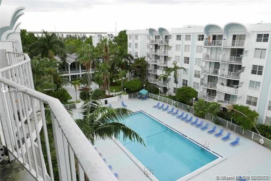 Gorgeous, renovated 2 bedroom, 2 full bathroom apartment with huge walk in closet, and tons of closet space, in a luxury condominium building with a gated entry, assigned parking and guest parking, pool, tennis court, basketball court, gym, laundry room on every floor and more!