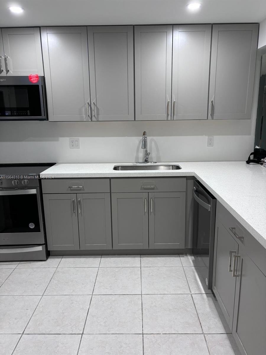 CYPRESS BEND I-A CONDO - Residential