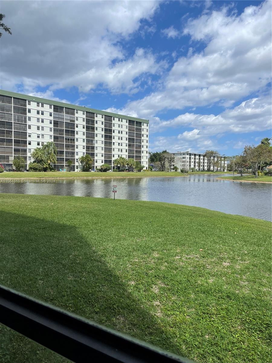 CYPRESS BEND I-A CONDO - Residential