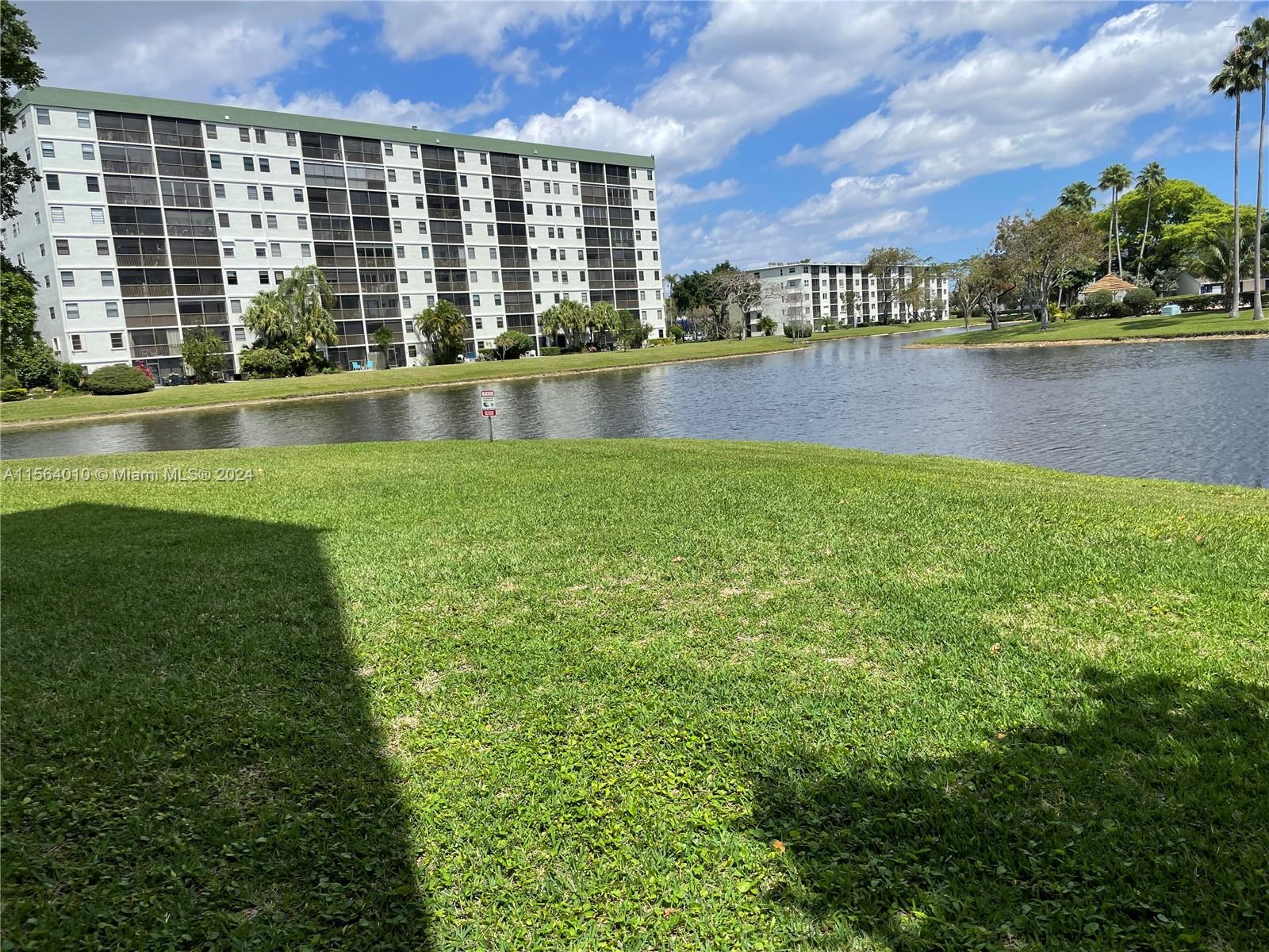 CYPRESS BEND I-A CONDO - Residential