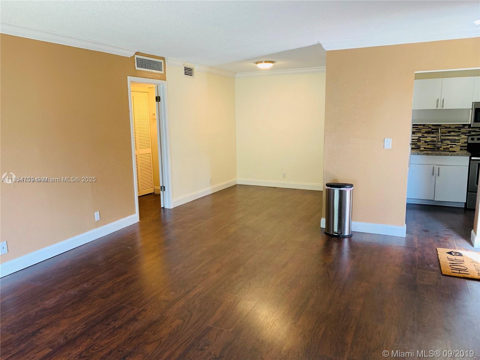 4017 N University Dr 207