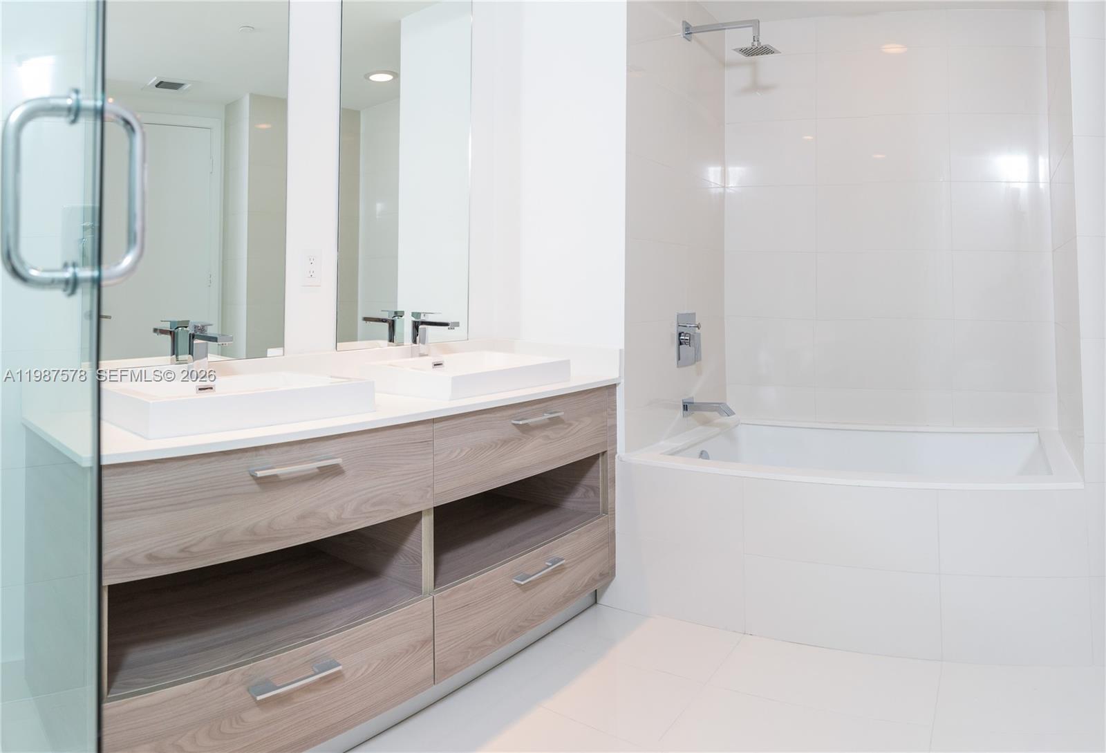 1300 S MIAMI AVENUE CONDO - Residential Lease