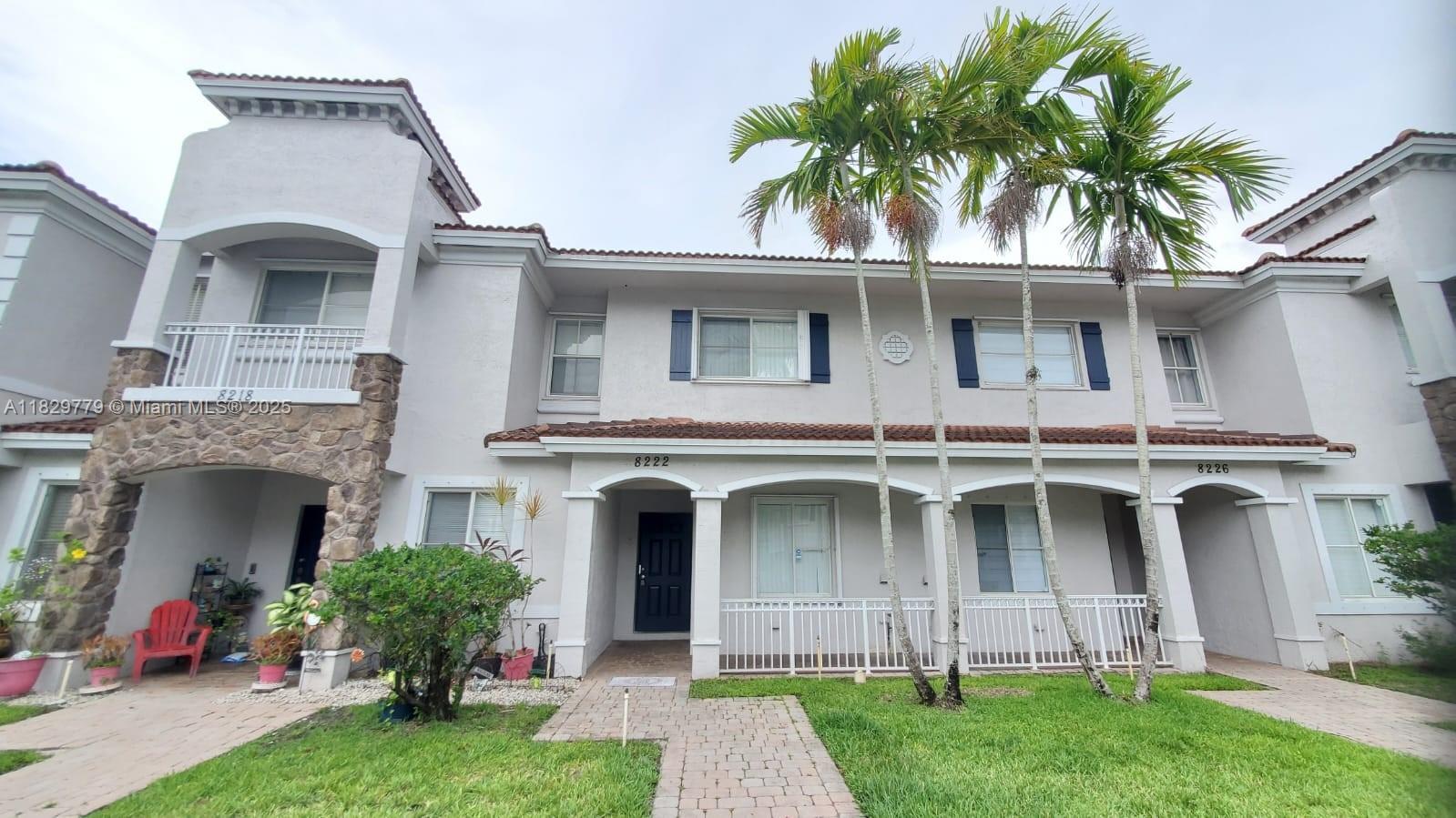BEAUTIFUL 2/2 TOWNHOUSE AT TUSCANY!!! COMPLETELY UPDATED! GREAT KITCHEN WITH STAINLESS STEEL
APPLIANCES AND GRANITE COUNTERTOPS, TILE FLOORS THROUGHOUT FIRST FLOOR AND LAMINATED GRAY
WOOD FLOORS, NEWER A/C , NEW PAINTING AND MUCH MORE!! STUNNING LAKE VIEW FROM PATIO !! GATED
COMMUNITY WITH SECURITY , POOL , BASKETBALL COURT, CHILD PLAY AREA AND MORE! PLENTY OF GUEST
PARKING! MUST SEE TO APPRECIATE !!! EASY TO SHOW! EXCELLENT LOCATION