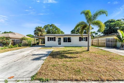 Photo of 311 NW 12th Ave, Delray Beach, FL 33444 (MLS # A12007388)