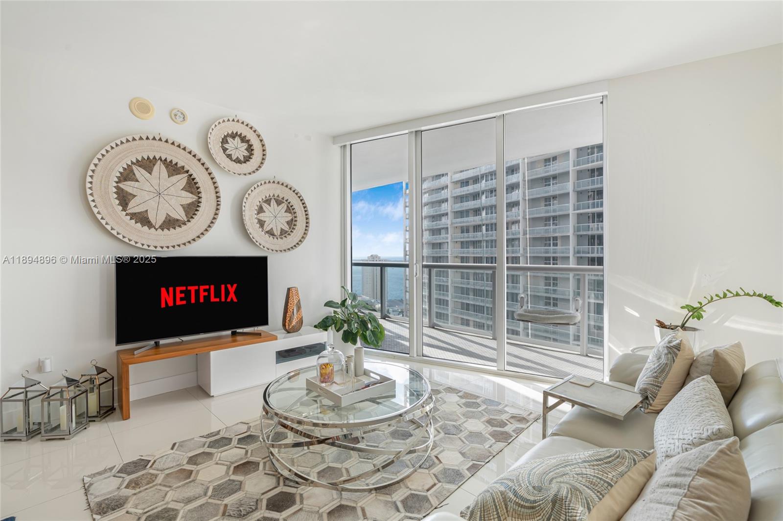ICONBRICKELL CONDO NO 1 - Residential
