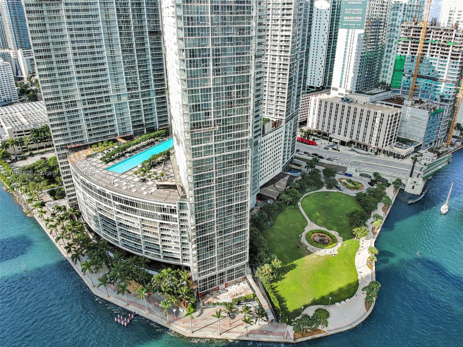 ICONBRICKELL CONDO NO 1 - Residential