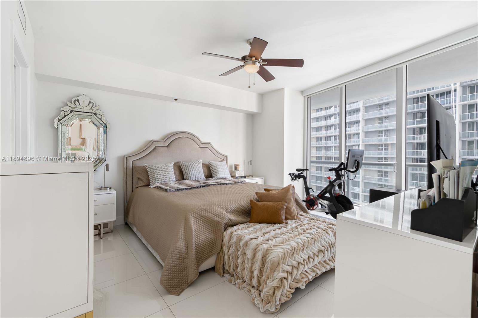 ICONBRICKELL CONDO NO 1 - Residential