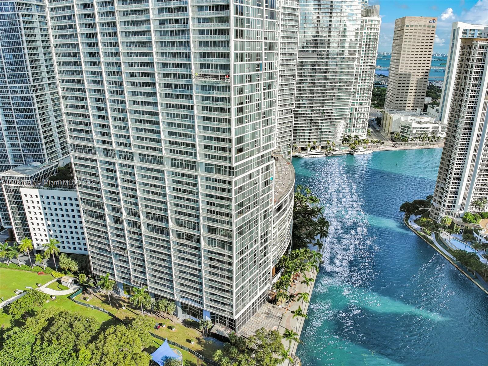 ICONBRICKELL CONDO NO 1 - Residential