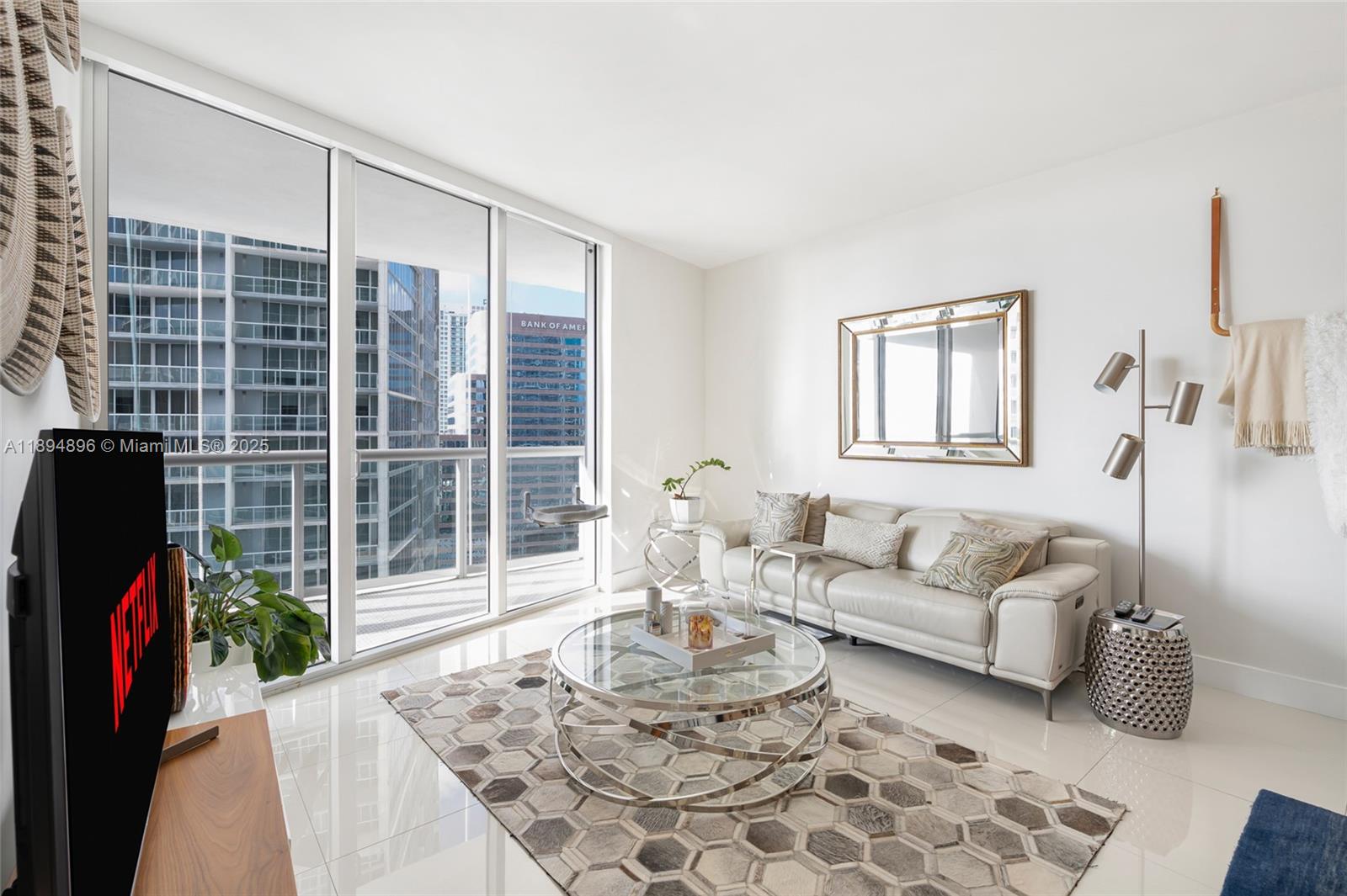 ICONBRICKELL CONDO NO 1 - Residential