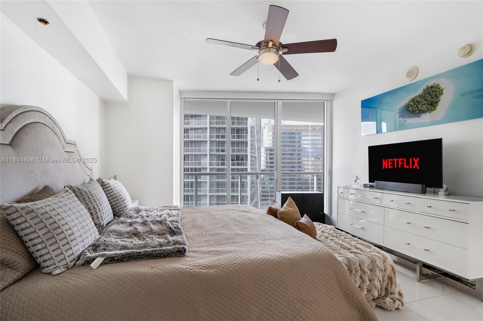 ICONBRICKELL CONDO NO 1 - Residential