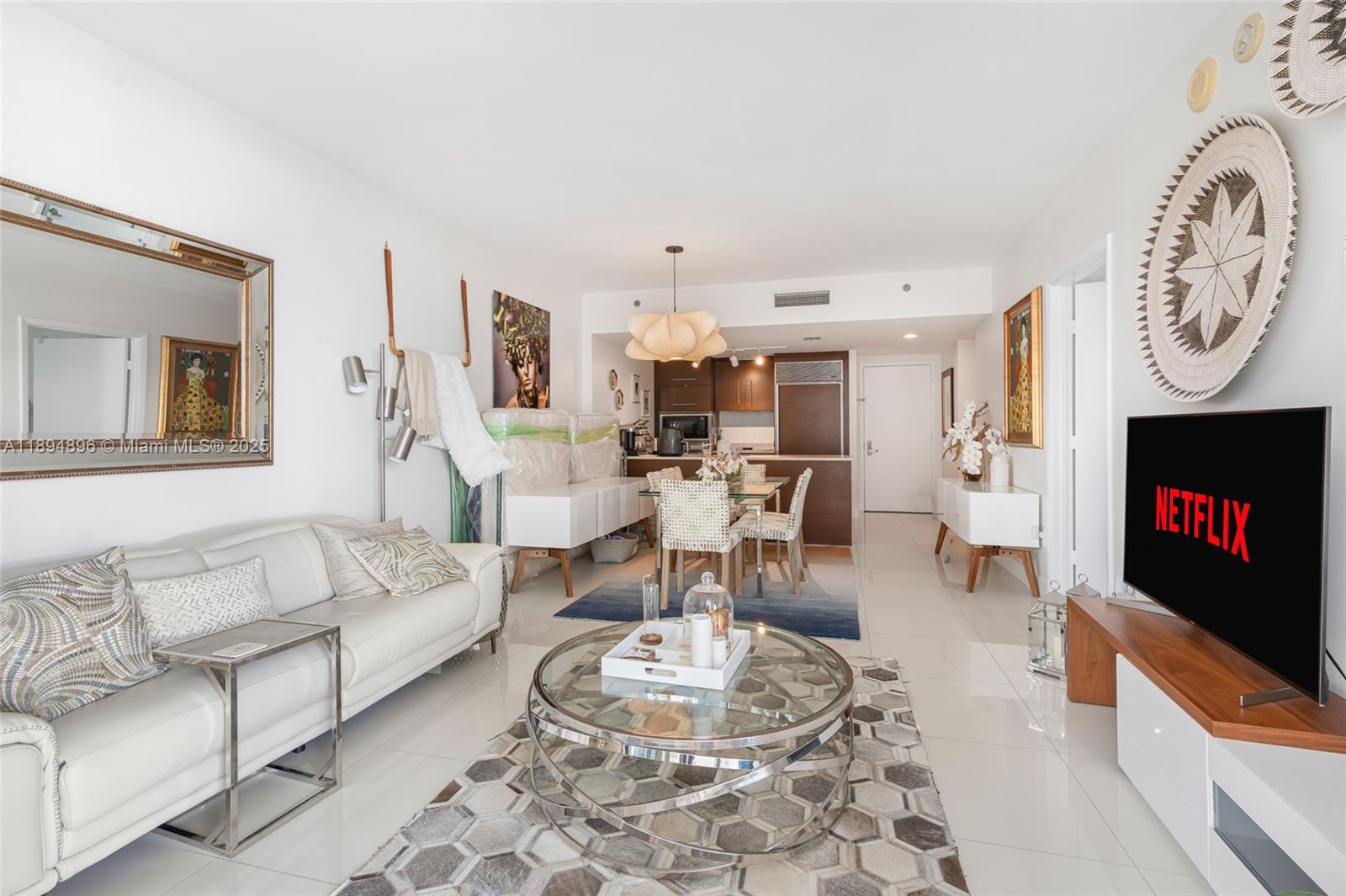 ICONBRICKELL CONDO NO 1 - Residential