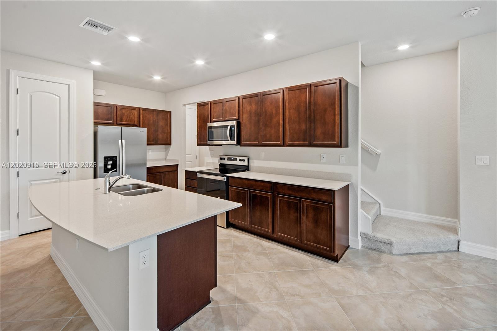OAK TREE PROPERTY REDEVEL - Residential