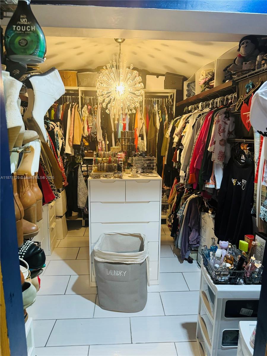 LAUDERDALE NORTH PARK SEC - Residential