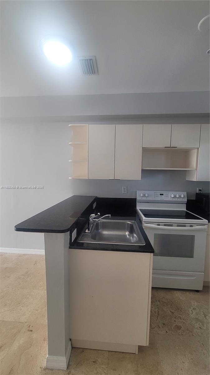 1421 SW 3rd St 208