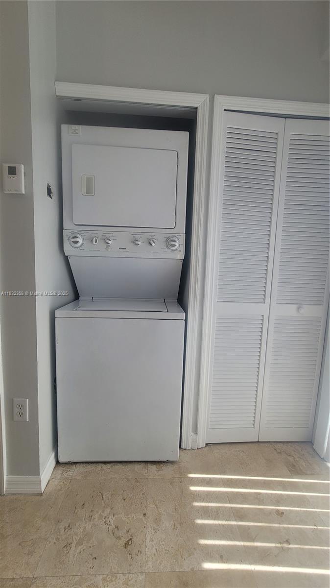 1421 SW 3rd St 208