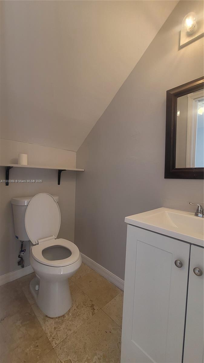 1421 SW 3rd St 208