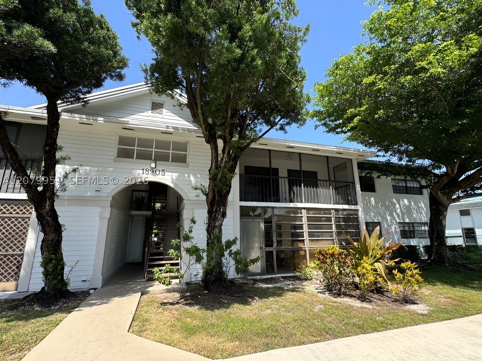 18905 NW 62nd Ave 204, Hialeah FL 33015