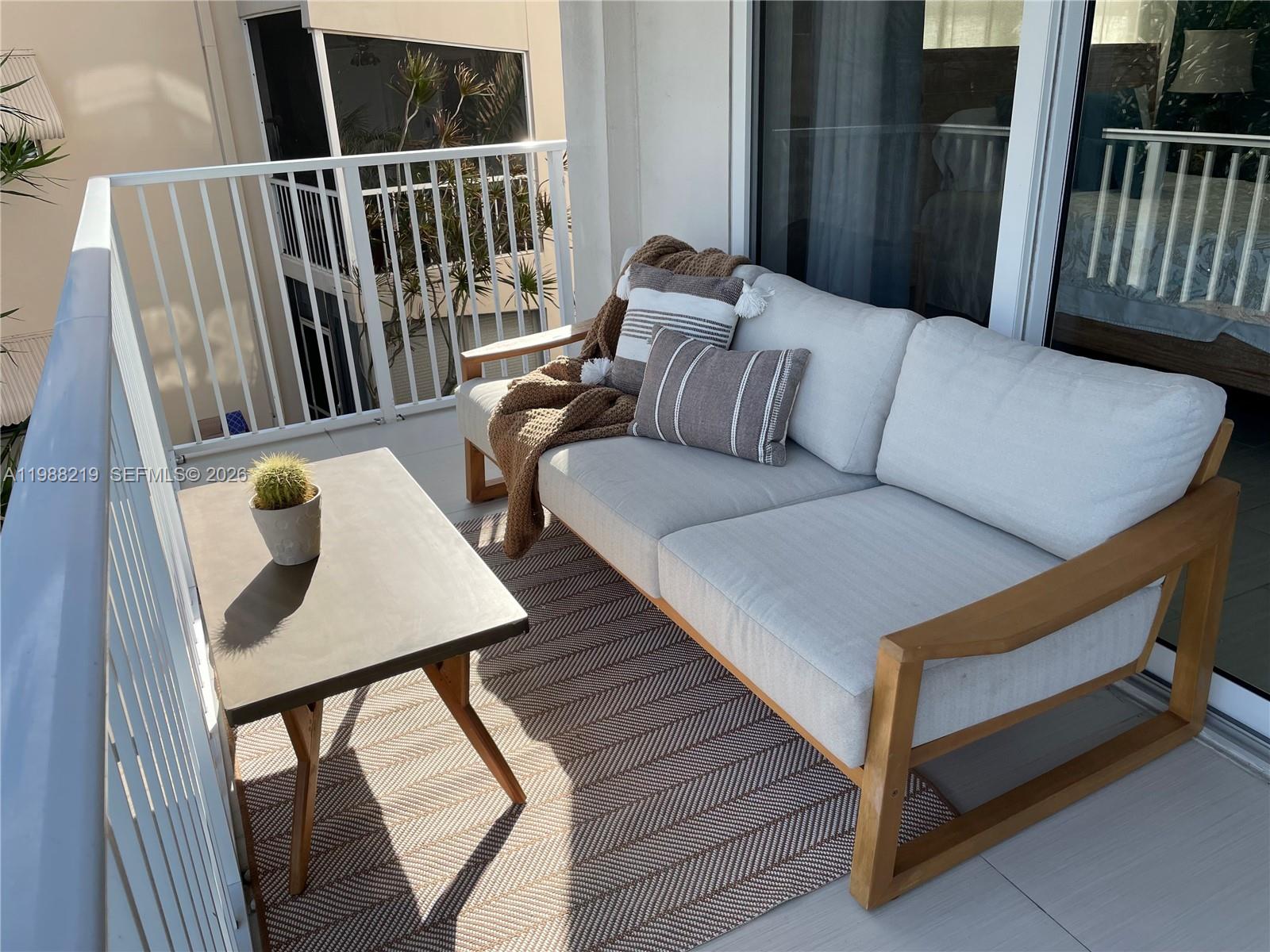 PARK LAYNE TOWERS CONDO - Residential Lease