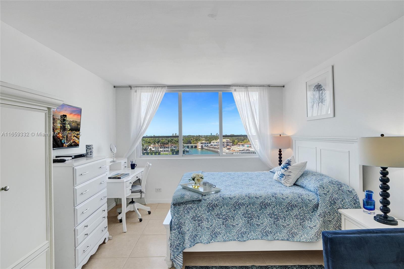 THE CARRIAGE CLUB NORTH C - Residential Lease