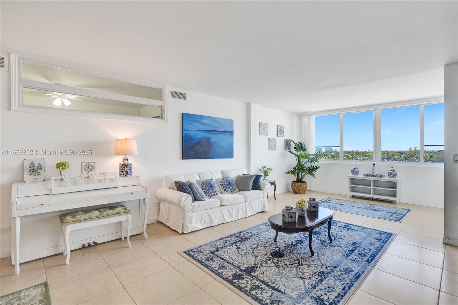 THE CARRIAGE CLUB NORTH C - Residential Lease