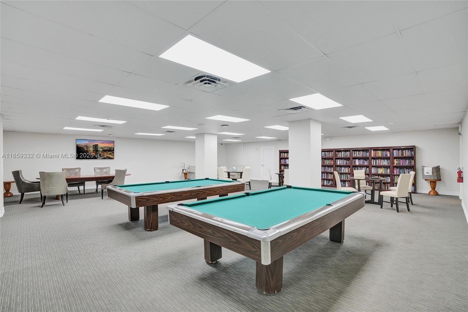 THE CARRIAGE CLUB NORTH C - Residential Lease
