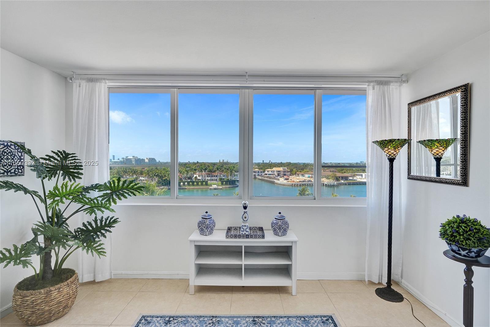 THE CARRIAGE CLUB NORTH C - Residential Lease
