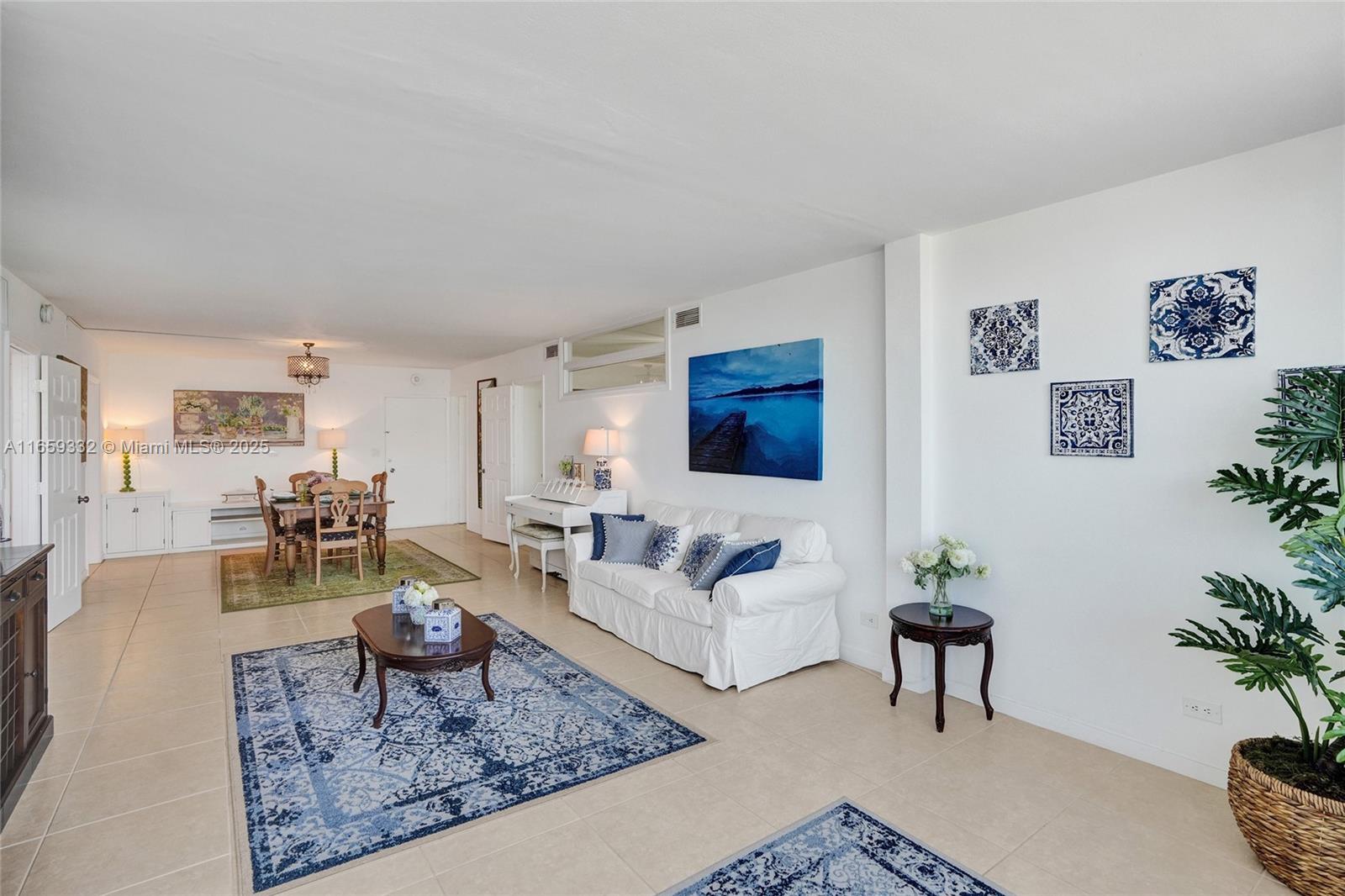 THE CARRIAGE CLUB NORTH C - Residential Lease