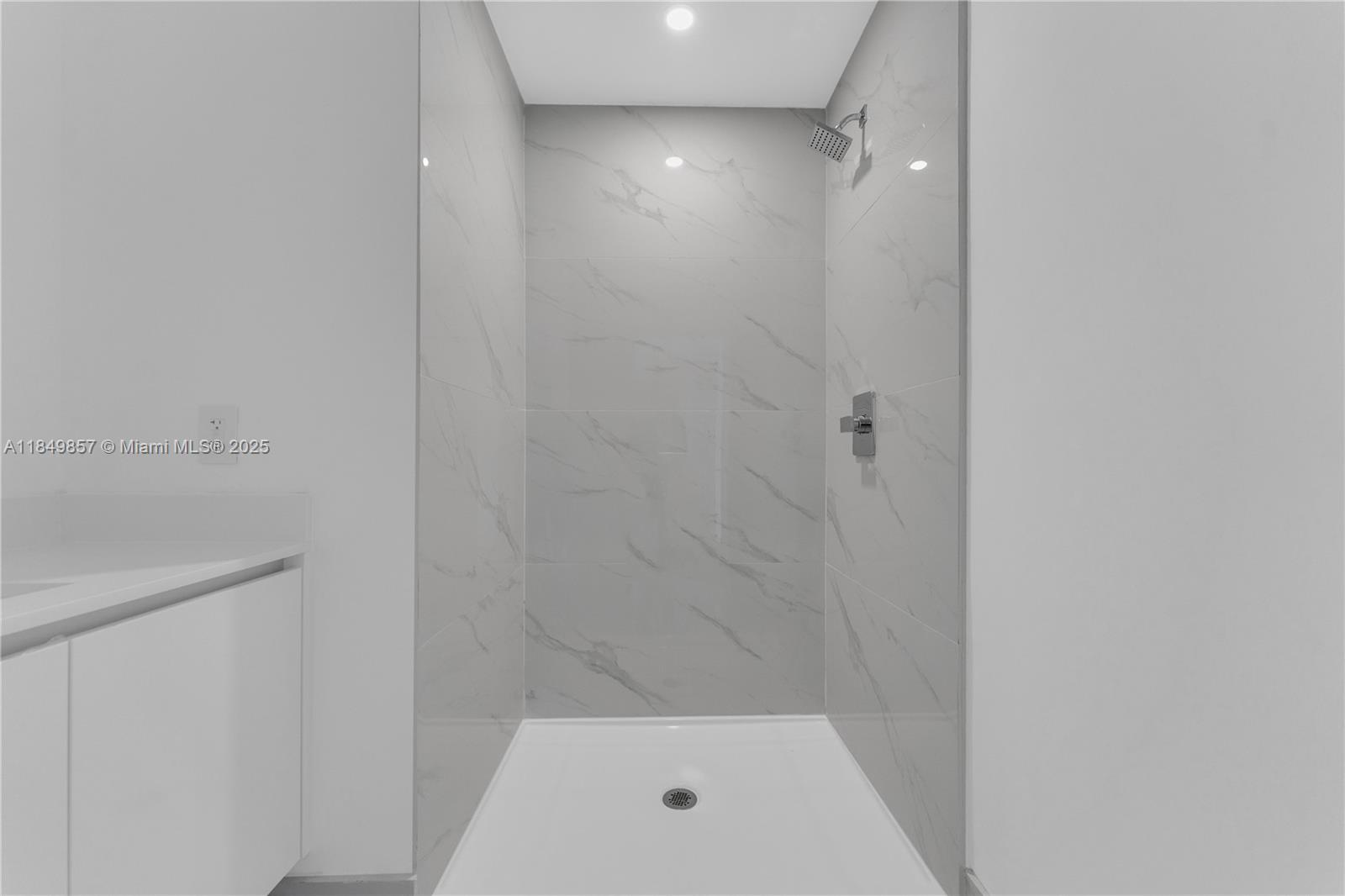 ARIA RESERVE SOUTH - Residential